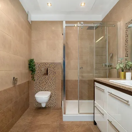 Apartamento Przytulny Jasny Z Balkonem Oraz Parkingiem By Renters
